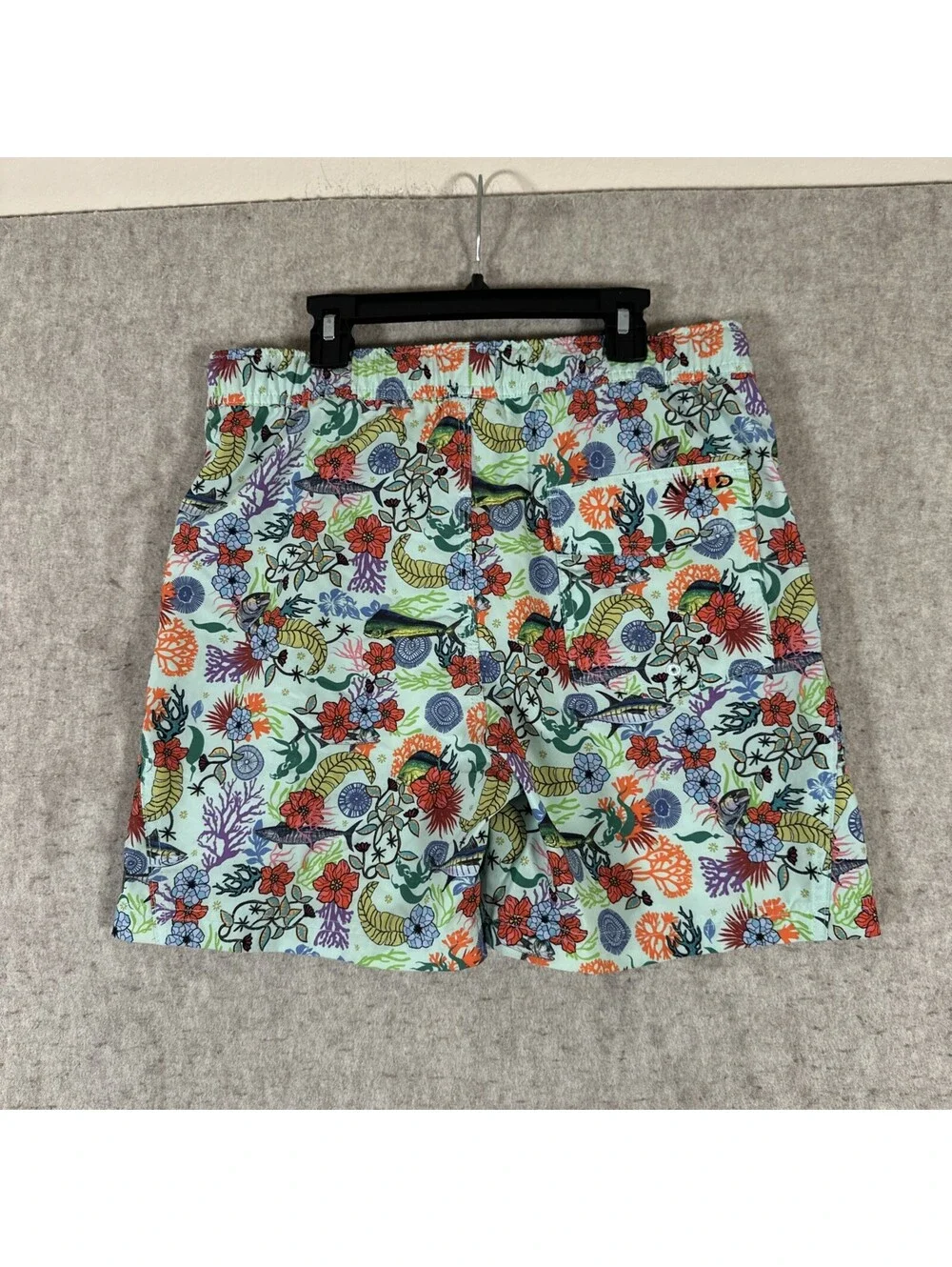 AVID Shorts Mens Medium Hook Board Swim Flower Unlined